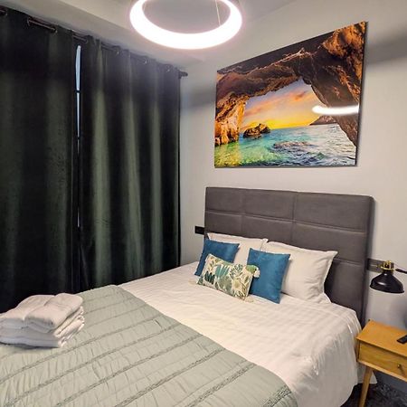 Sun & Stay Malaga Chic 2Br With Balcony Views Exterior photo
