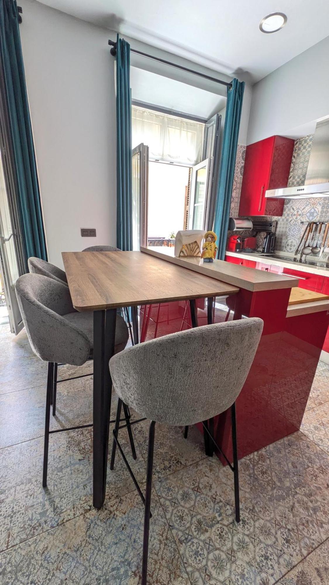 Sun & Stay Malaga Chic 2Br With Balcony Views Exterior photo