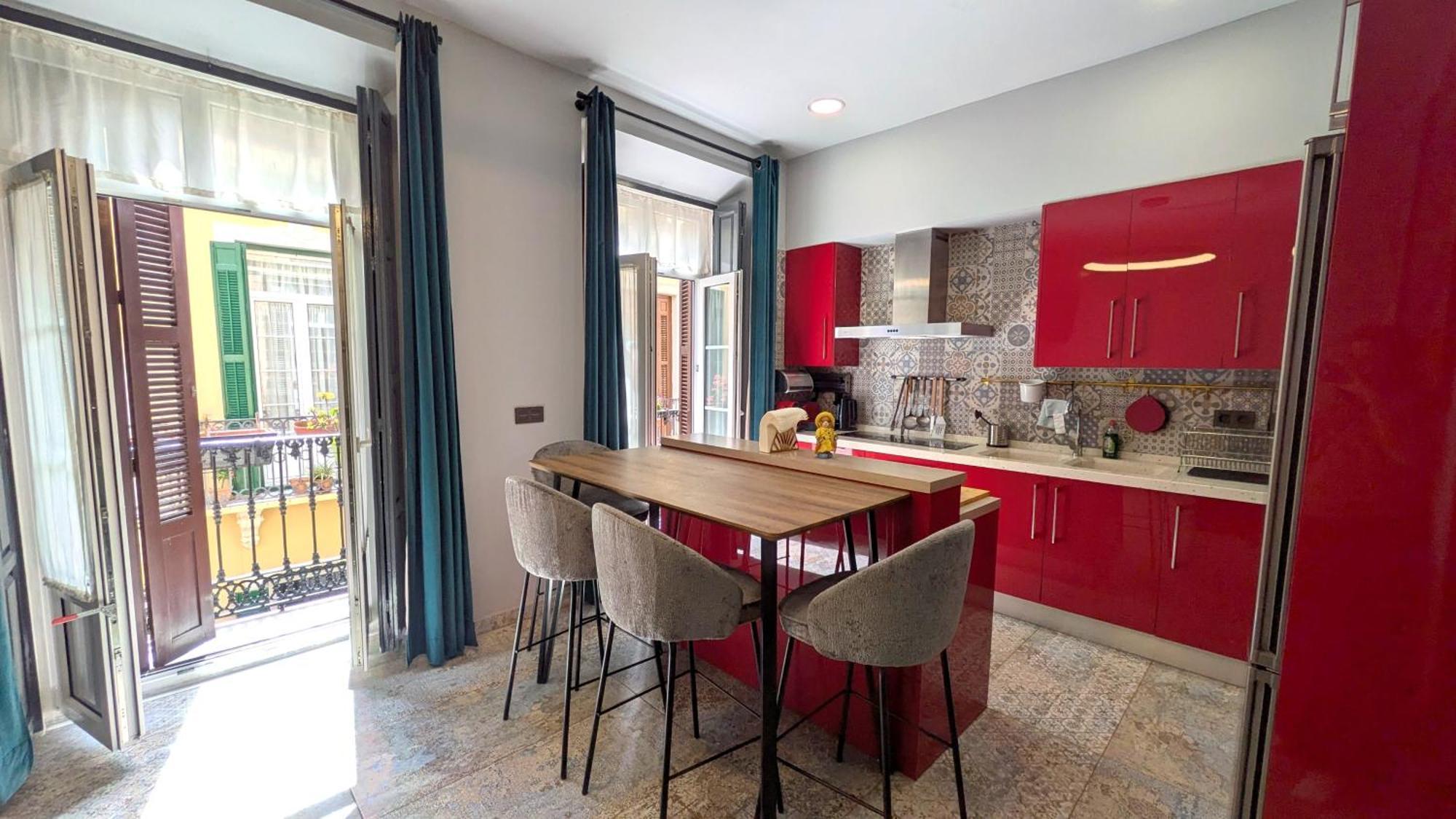 Sun & Stay Malaga Chic 2Br With Balcony Views Exterior photo